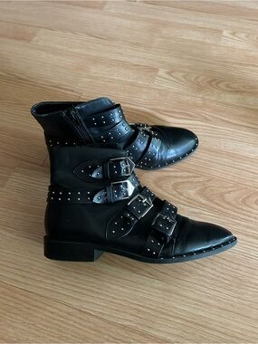 Forever 21 Black Metal Studded Low Top Boots Size 7